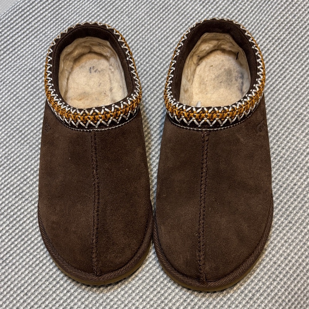 Ugg womens Brown Suede Slip-On Cozy Clog with Patterned Trim - Picture 2 of 11